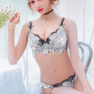 lady rose embroidery bra & t back
