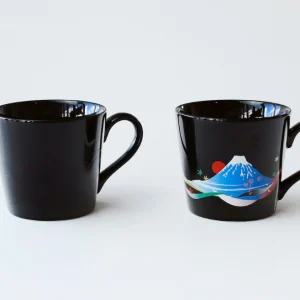 thermochromic black mug ”mt.fuji” (color changes with warm)