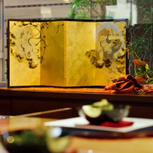 [goldsmithing / made to order] small folding screen “fujin and raijin”
