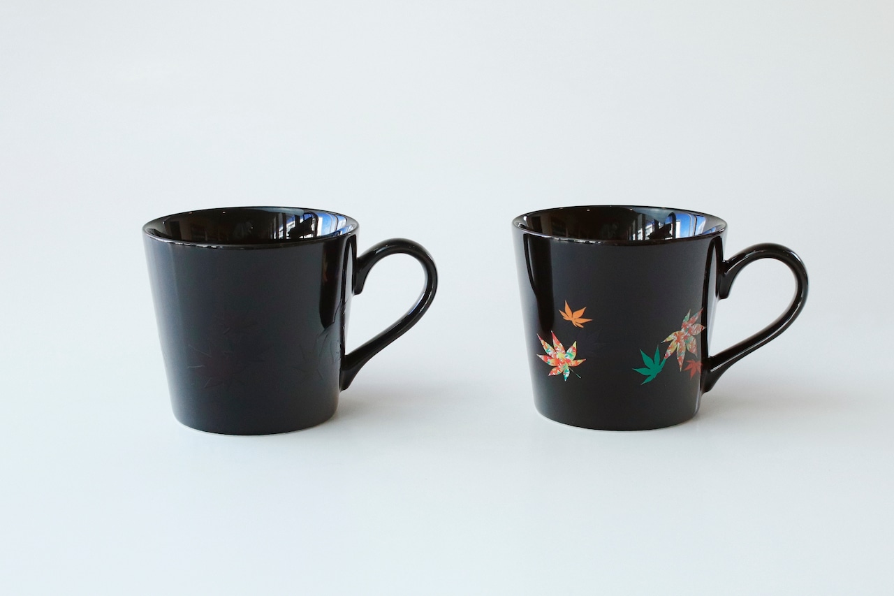 thermochromic black mug ”momiji” (color changes with warm) thermochromic black mug ”momiji” (color changes with warm)