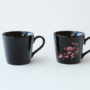 thermochromic black mug ”sakura” (color changes with warm)