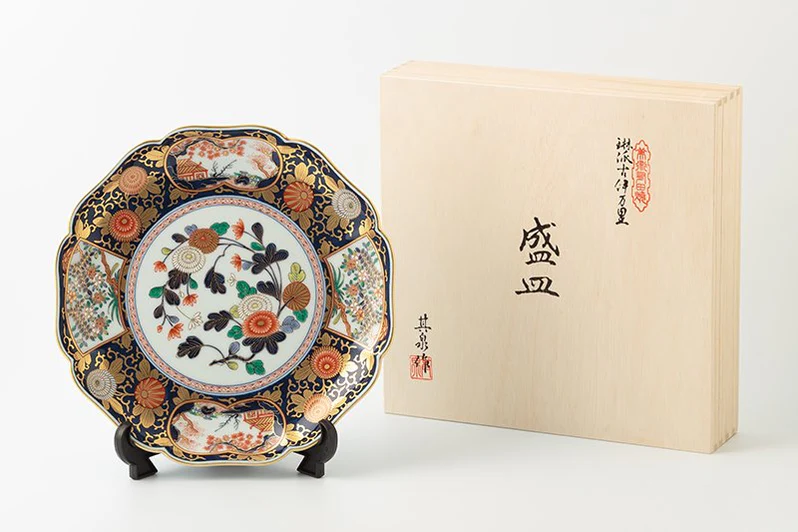 rinpa koimari style medium bowl rinpa koimari style medium bowl